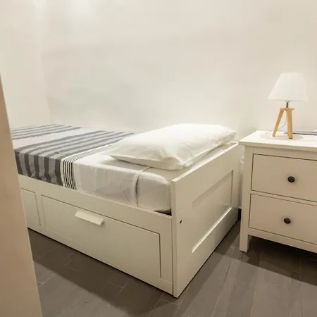 Apartment Alcantara Domus