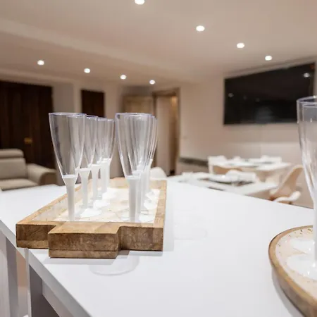 Alcantara Domus Apartment *