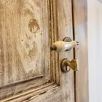 Alcantara Domus *
