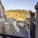 Alcantara Domus Apartment